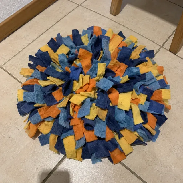 Foto: Schnüffelteppich rund, bunt